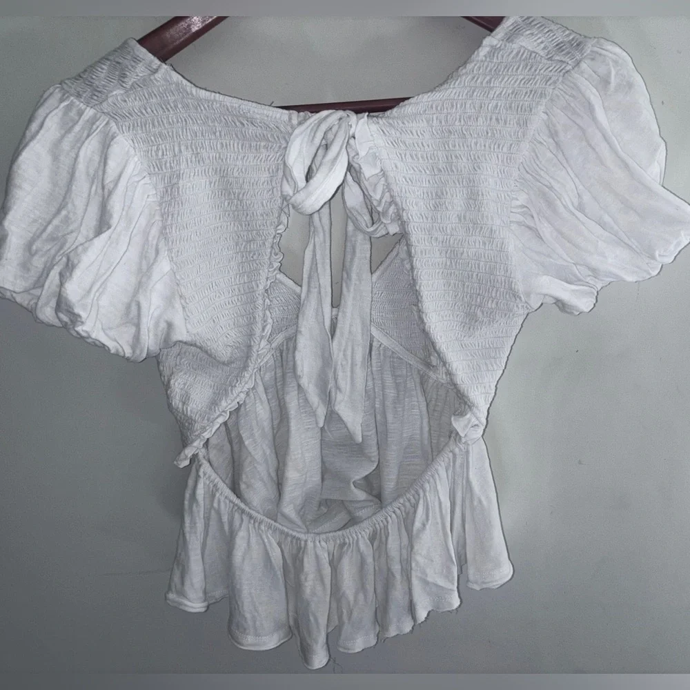 Free people babydoll cropped top open back white Size: Small no stains - Picture 4 of 4